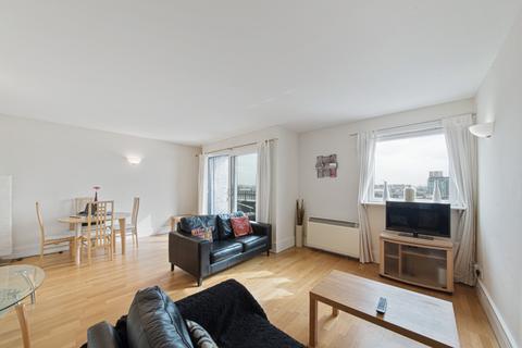 2 bedroom apartment to rent, Storers Quay, Cubitt Wharf, Docklands E14