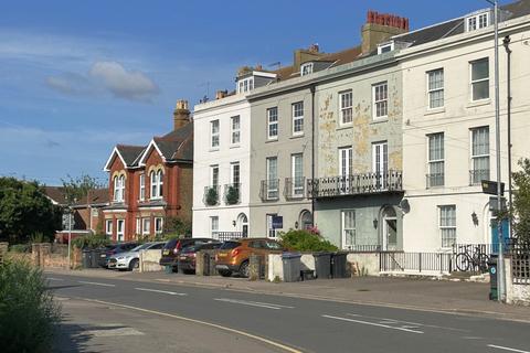 4 bedroom terraced house for sale, London Road, Deal, CT14