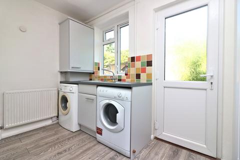 1 bedroom flat for sale, Hawbush Close, Welwyn, Herts, AL6