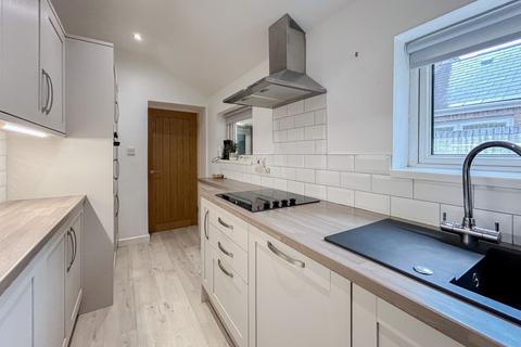 25 Brookside Row, Cwmtillery, Abertillery, NP13 1LW
