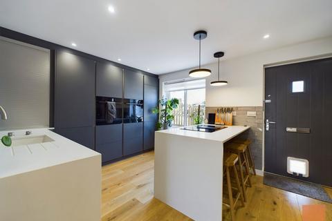 26 Lowenna Lane, Perranporth, TR6 0FE