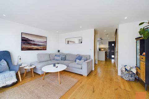 26 Lowenna Lane, Perranporth, TR6 0FE