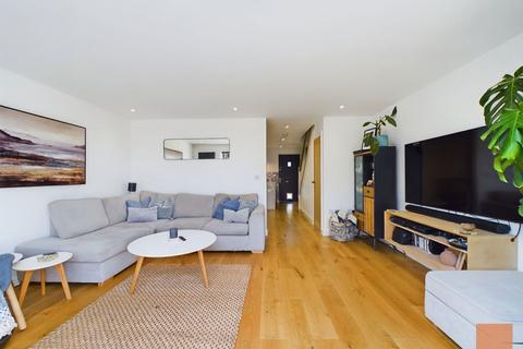 26 Lowenna Lane, Perranporth, TR6 0FE