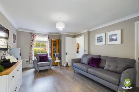 18 Crofton Square, Sherfield On Loddon, Hook, RG27 0SX