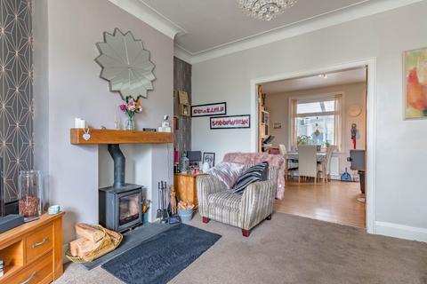 3 bedroom terraced house for sale, Oak Avenue, Bingley, West Yorkshire, BD16