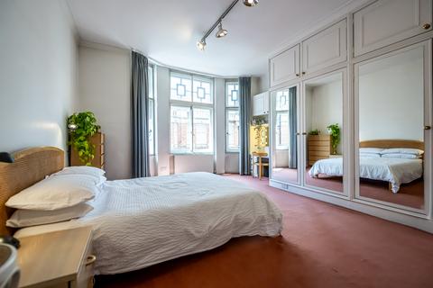 1 bedroom flat for sale, Montagu Mansions, London W1U