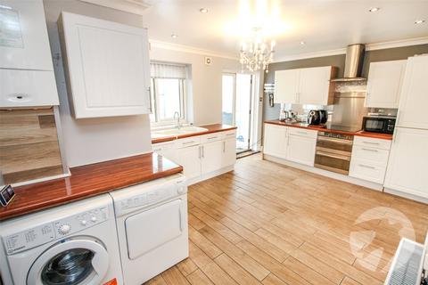 29 Whinyates Road, London, SE9 6NW