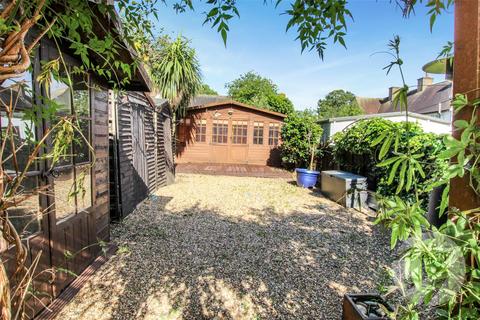29 Whinyates Road, London, SE9 6NW