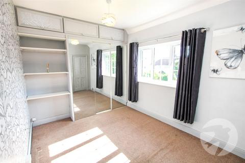 29 Whinyates Road, London, SE9 6NW