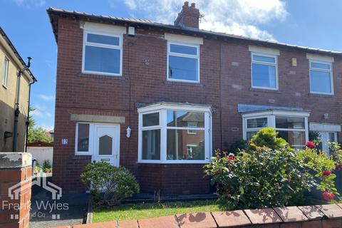 3 bedroom semi-detached house to rent, Forshaw Avenue, Lytham St Annes, Lancashire