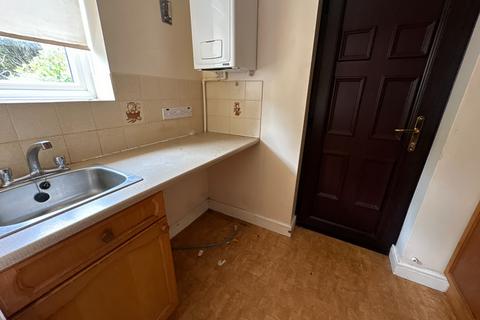 28 Ashdale Close, Burton-on-trent, DE15 9HN