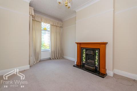 3 bedroom terraced house to rent, Victoria Street, Lytham St Annes, Lancashire