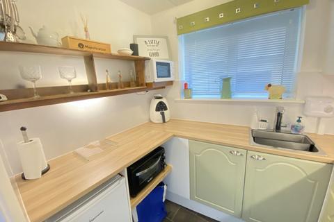 2 bedroom flat for sale, Wogan Terrace, Pembrokeshire, SA69