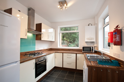 1 bedroom in a house share to rent, 17 Collington Street, Beeston, Nottingham, Nottinghamshire, NG9 1FJ