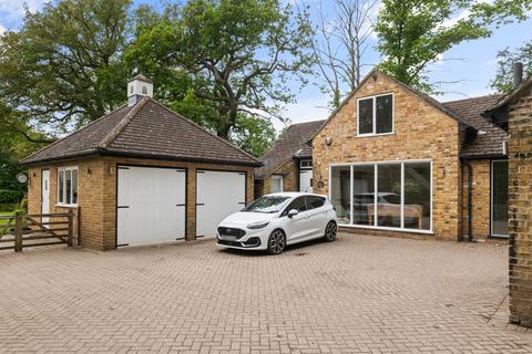 6 bedroom detached house for sale, Laindon Common Road, Billericay, Essex