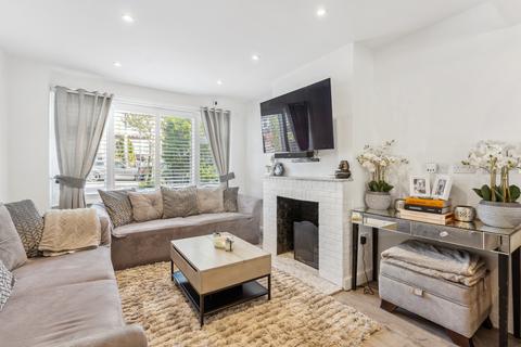 5 bedroom semi-detached house for sale, Lyndhurst Avenue, Pinner, HA5