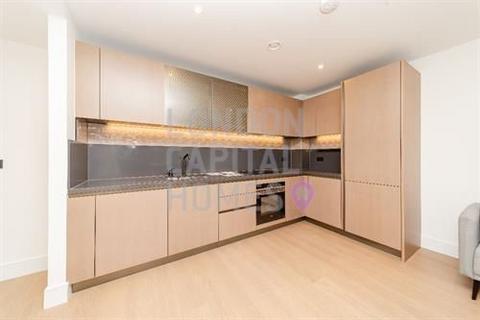 1 bedroom apartment to rent, Salisbury House Pince of Wales Drive SW11