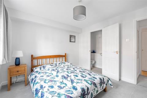 2 bedroom flat for sale, Massingberd Way, Heritage Park, SW17