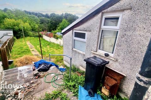 17 Gresham Place, Treharris, CF46 5AF