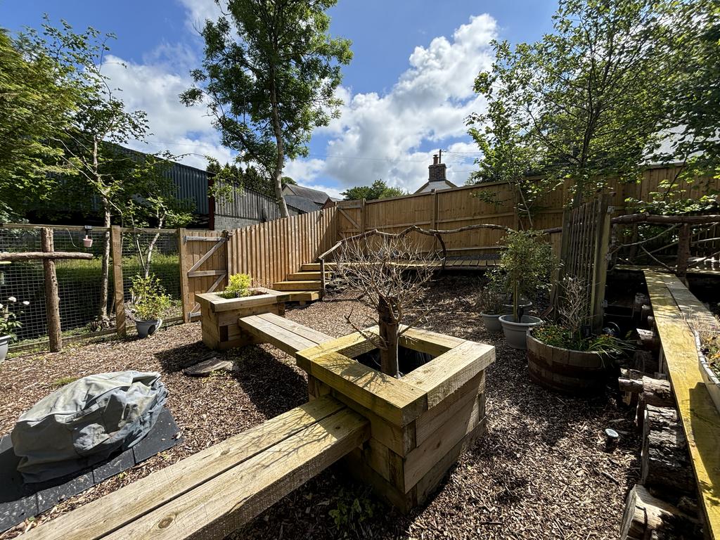 Cilcraig garden