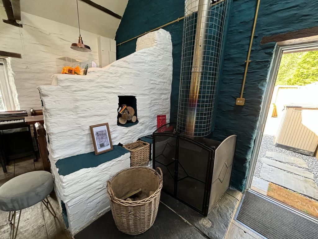 Living room area (third image)