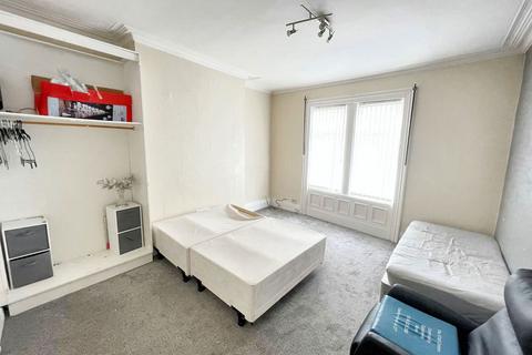 2 bedroom ground floor flat for sale, Dacre Street, Laygate, South Shields, Tyne and Wear, NE33 5QB