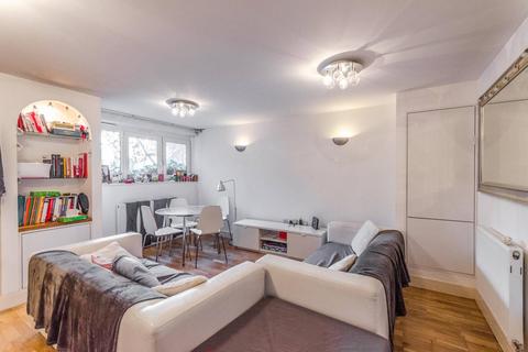 2 bedroom flat to rent, Sherston Court, Finsbury, London, WC1X