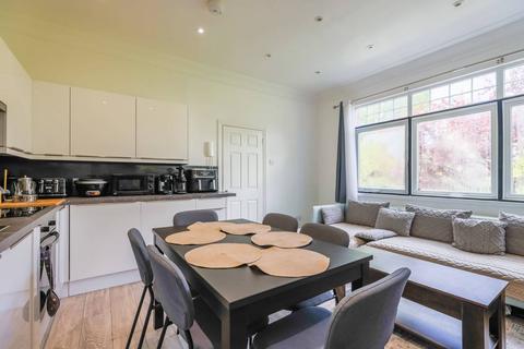1 bedroom flat for sale, Methuen Park, Muswell Hill, London, N10