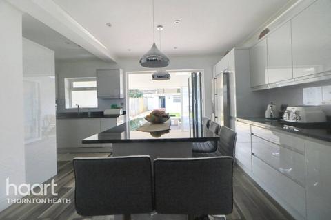 24 Hamilton Road, Thornton Heath, CR7 8NL