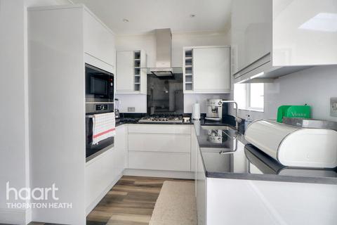 24 Hamilton Road, Thornton Heath, CR7 8NL