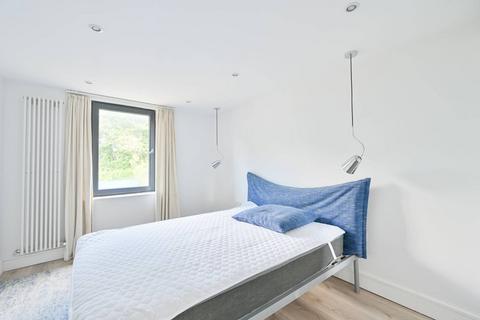 4 bedroom house to rent, Gomm Road, Rotherhithe, London, SE16