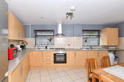 3 bedroom end of terrace house for sale, Canterbury Street, Upper Gillingham, Kent