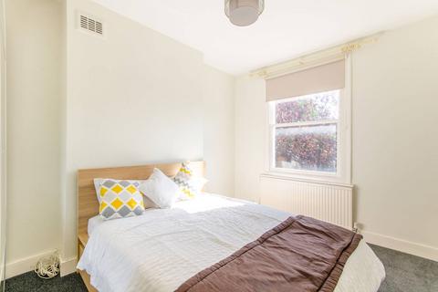 2 bedroom flat to rent, Saltram Crescent, Maida Hill, London, W9