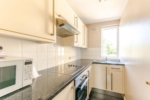 2 bedroom flat to rent, Saltram Crescent, Maida Hill, London, W9