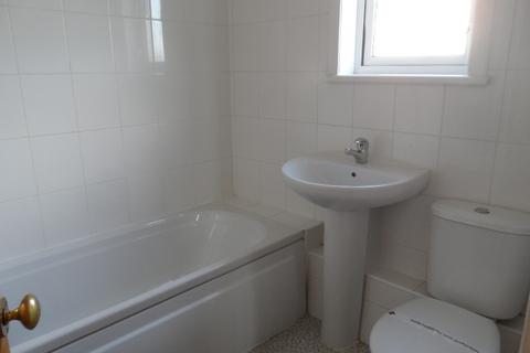 2 bedroom terraced house to rent, Mossend Avenue, Kilbirnie, North Ayrshire, KA25