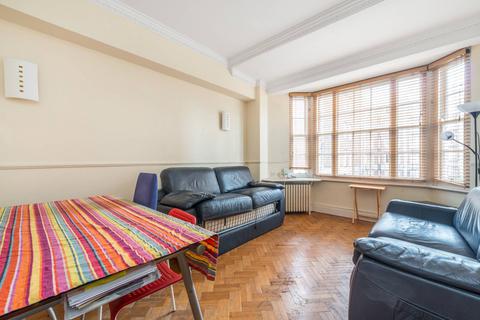 3 bedroom flat to rent, Queensway, Queensway, London, W2