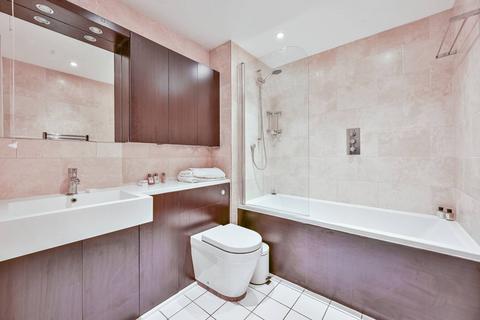 2 bedroom flat for sale, Batemans Row, Shoreditch, London, EC2A