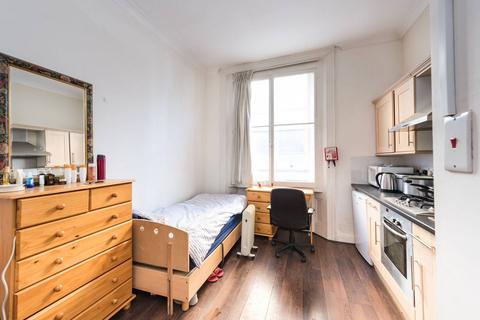 Studio to rent, Cromwell Road, South Kensington, London, SW7