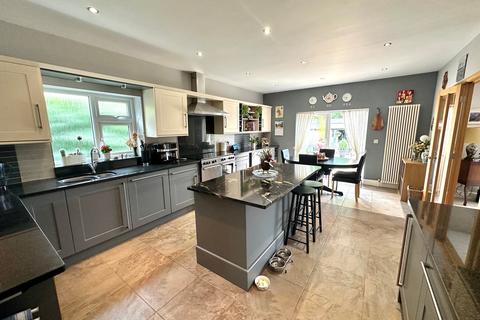 38 Chesham Road, Bovingdon, Hemel Hempstead, HP3 0EE