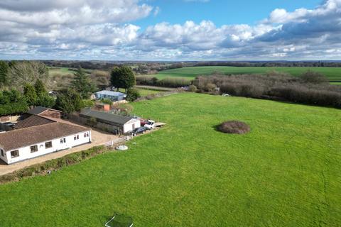 5 bedroom detached bungalow for sale, Flaunden Lane, Bovingdon HP3