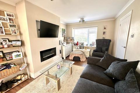 1 Hyde Lane, Bovingdon, Hemel Hempstead, HP3 0EG