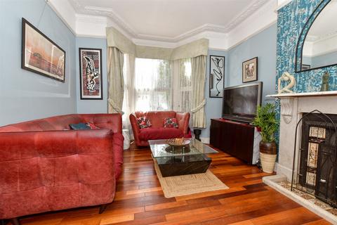 6 bedroom terraced house for sale, Belmont Road, Ilford, Essex