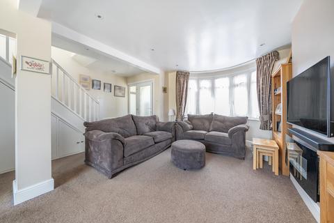 3 bedroom semi-detached house for sale, Third Avenue, Watford WD25 9QD