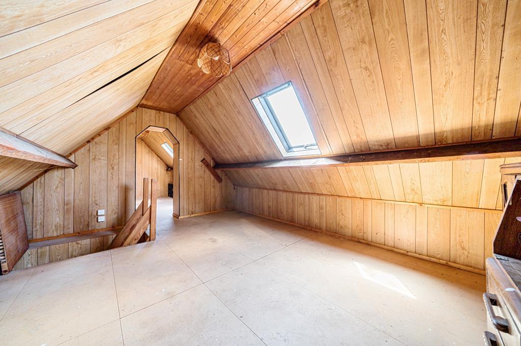 Oxfordshire, OX15 3 bed detached house £450,000