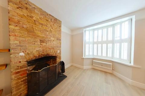 3 bedroom end of terrace house for sale, Church Lane, Kings Langley WD4