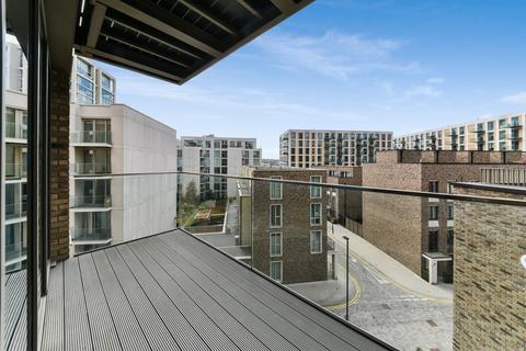 2 bedroom apartment to rent, Commodore House, Royal Wharf, London, E16