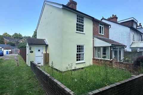 3 bedroom semi-detached house for sale, 1 Chapel Terrace, Binfield, Bracknell, RG42