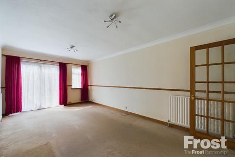 3 bedroom terraced house to rent, Hithermoor Road, Stanwell Moor, Middlesex, TW19