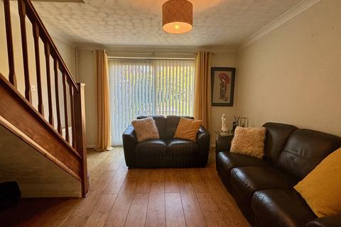 2 bedroom end of terrace house for sale, Capel Drive, Felixstowe, IP11