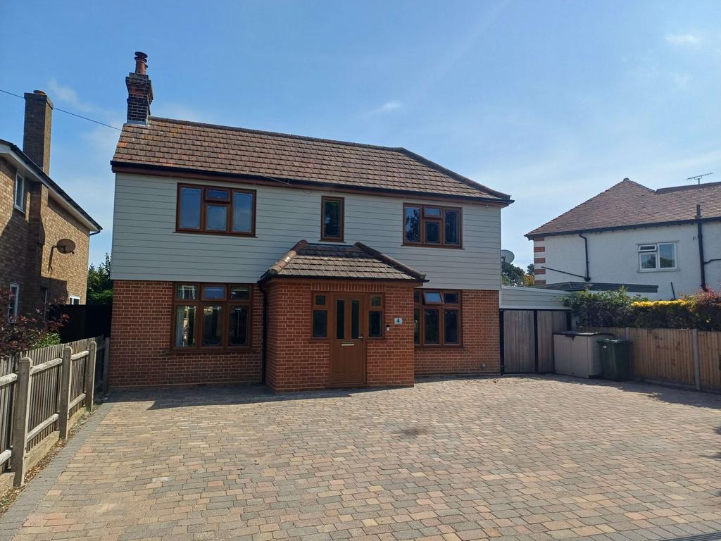3 Bed Detached House